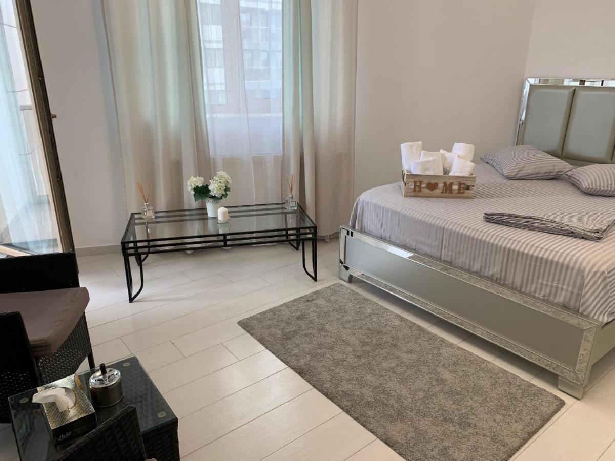 Premier Apartaments By Twin Residence Мамая Екстериор снимка